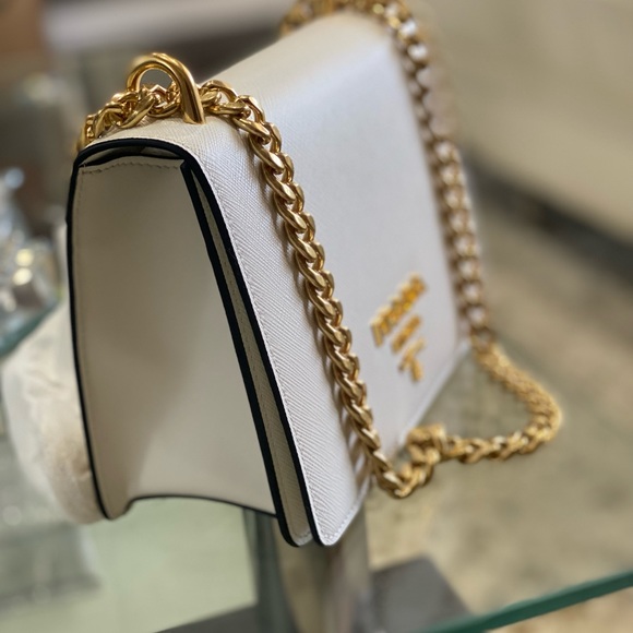 Sold Authentic Prada saffiano soft calf brand new 😍 - Picture 8 of 11